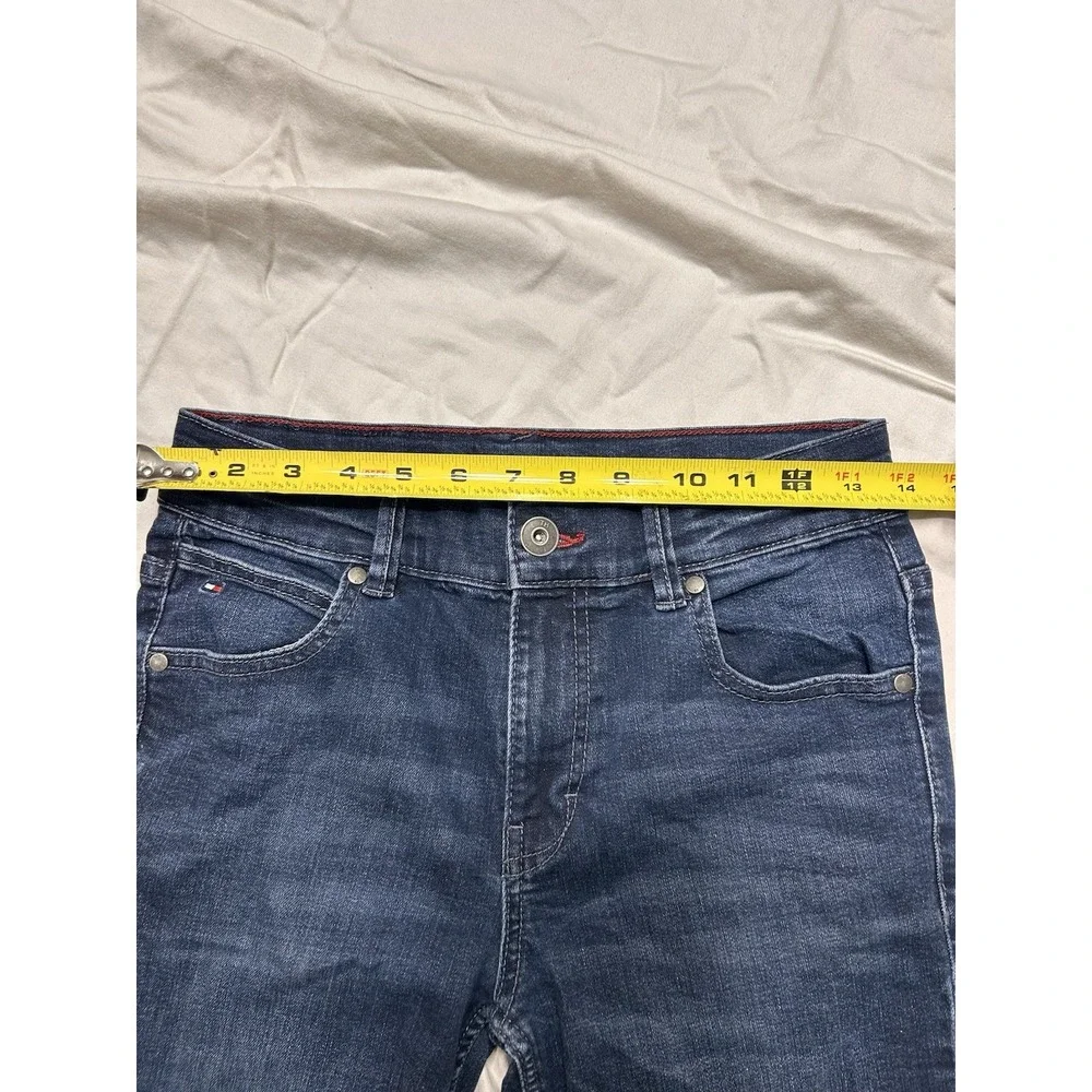 Tommy Hilfiger these tommy